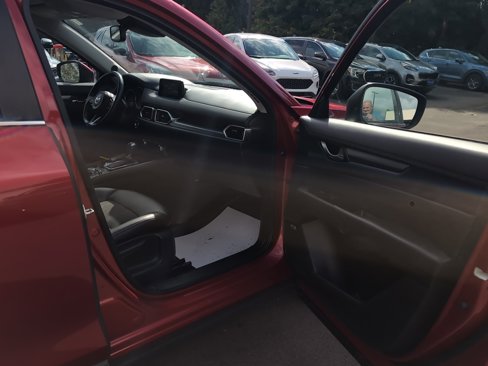 Used 2018 MAZDA CX-5 Touring w/ Preferred Equipment Package image 6