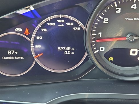 Used 2021 Porsche Cayenne Coupe image 14