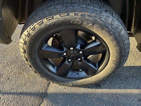 Used 2015 RAM 1500 Express image 21