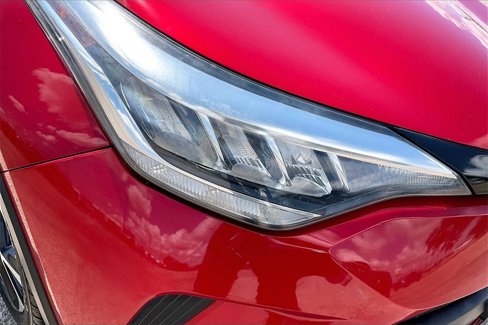 Used 2021 Toyota C-HR XLE image 33