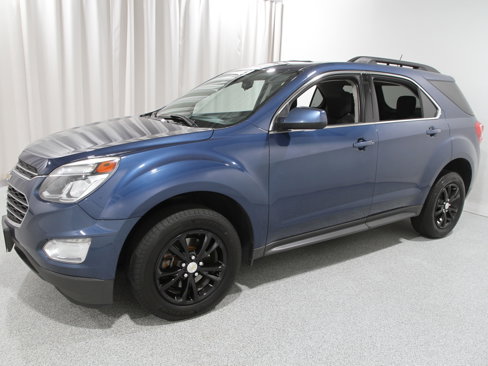 Used 2017 Chevrolet Equinox LT w/ Convenience Package image 3