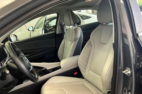 Used 2024 Hyundai Elantra Limited image 21