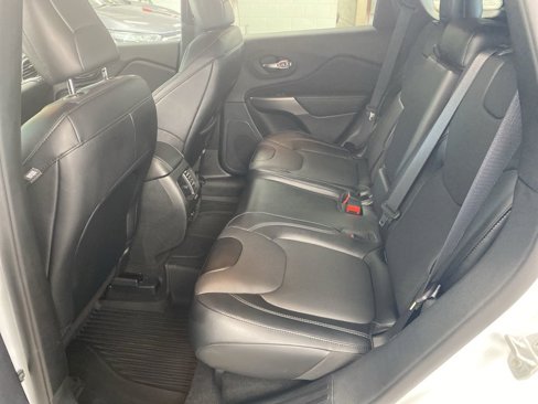 Used 2022 Jeep Cherokee Limited w/ Elite Package image 28