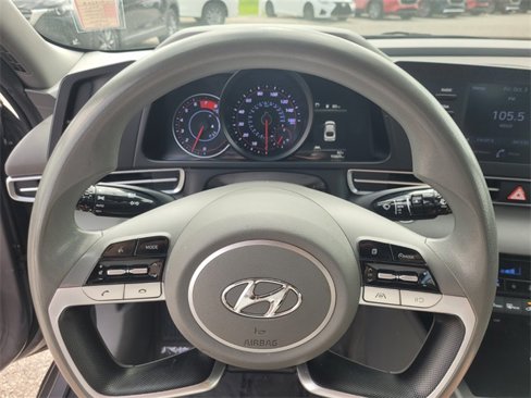 Used 2021 Hyundai Elantra SEL image 26
