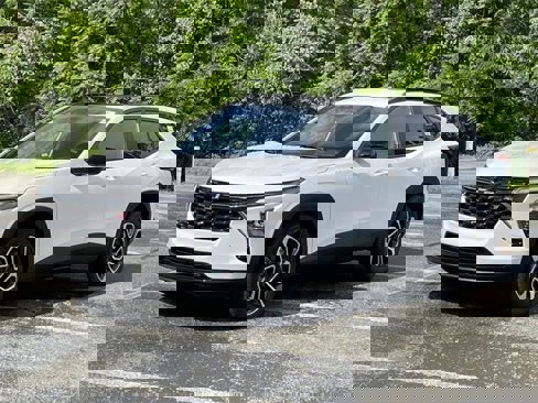 New 2025 Chevrolet Trax RS w/ Sunroof Package image 7