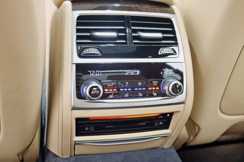 Used 2016 BMW 750i xDrive image 24