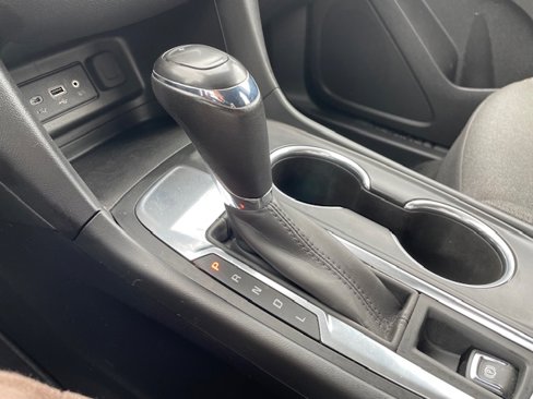 Used 2019 Chevrolet Equinox LT image 14