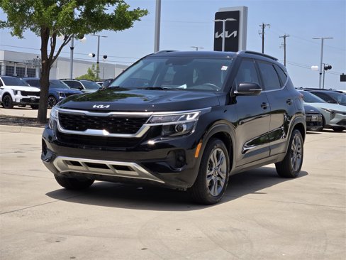 Certified 2023 Kia Seltos S image 2