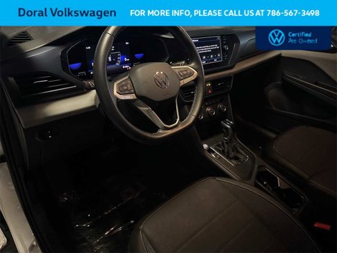 Certified 2022 Volkswagen Taos SE image 13