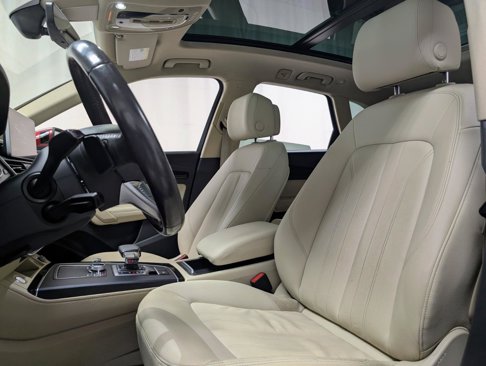 Used 2018 Audi Q5 Prestige w/ Prestige Package image 14