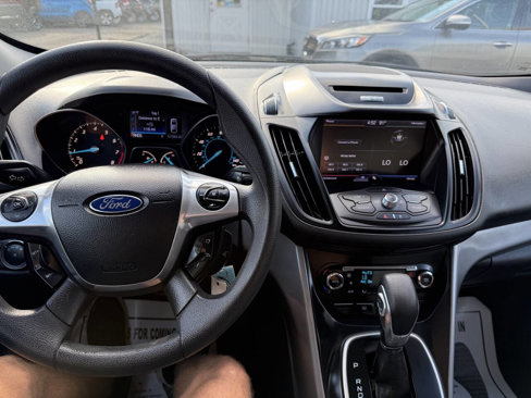 Used 2013 Ford Escape SE image 16