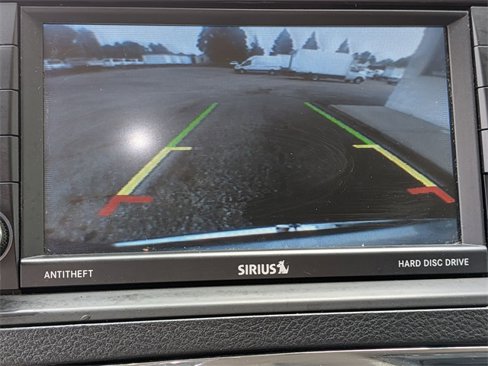 Used 2015 Chrysler Town & Country Touring-L w/ Driver Convenience Group image 21