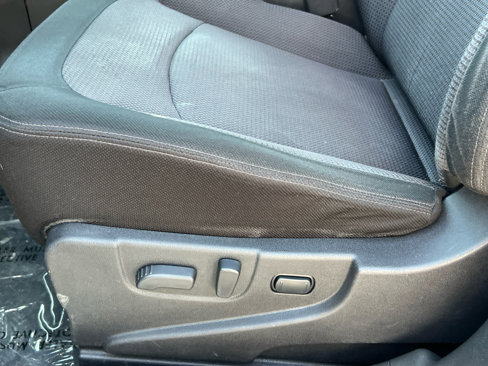 Used 2013 Nissan Rogue SV image 28