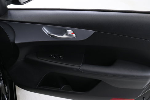 Used 2023 Kia Forte LXS image 29