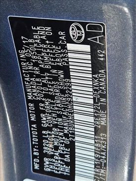 Used 2017 Toyota Corolla LE image 22