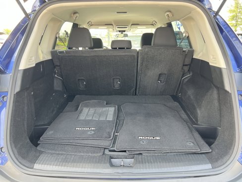 Used 2023 Nissan Rogue SV image 24