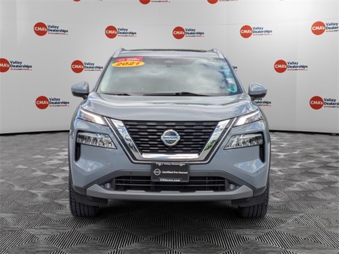 Used 2021 Nissan Rogue SL w/ Premium Package image 2