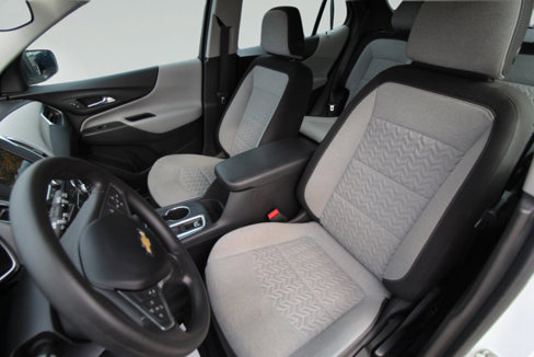 Used 2022 Chevrolet Equinox LS w/ LPO, Floor Liner Package image 12