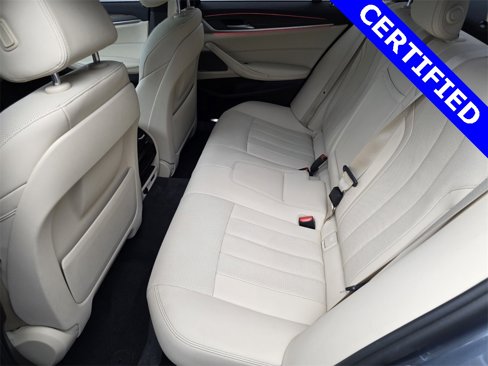 Certified 2022 BMW 530i w/ Premium Package image 14