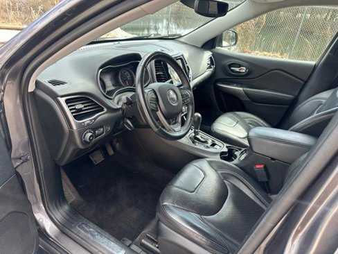 Used 2019 Jeep Cherokee Limited w/ Luxury Group image 29
