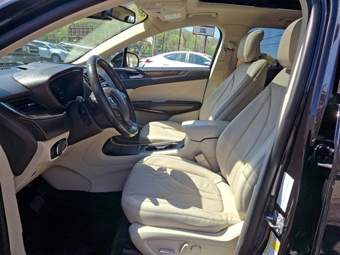 Used 2019 Lincoln MKC Reserve w/ MKC Climate Package image 16