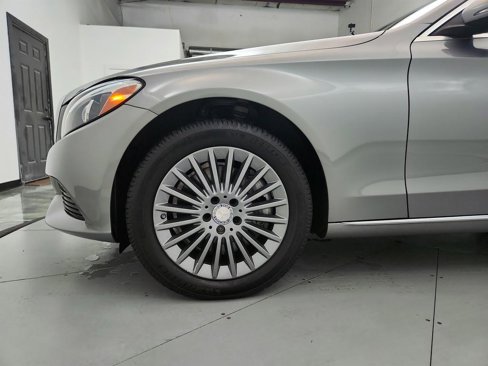 Used 2015 Mercedes-Benz C 300 4MATIC Sedan image 33