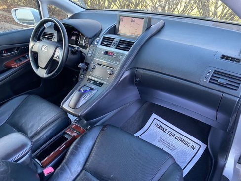 Used 2010 Lexus HS 250h Premium w/ Preferred Accessory Package image 8