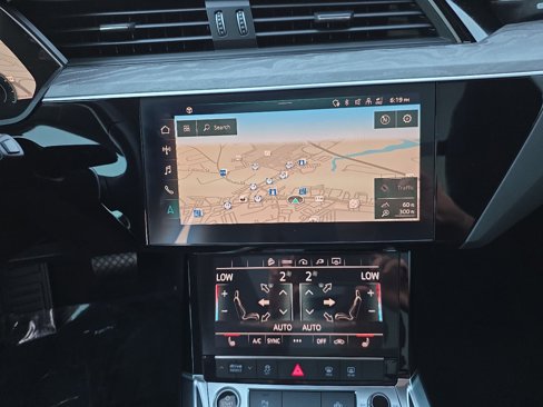 Used 2021 Audi e-tron Premium w/ Convenience Plus Package image 58