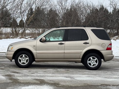 Used 2001 Mercedes-Benz ML 320 4MATIC image 3