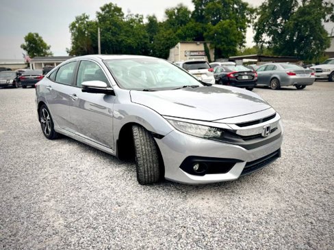 Used 2016 Honda Civic Touring image 5