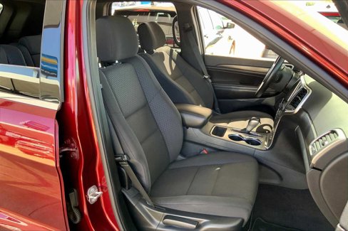 Used 2018 Jeep Grand Cherokee Laredo image 9