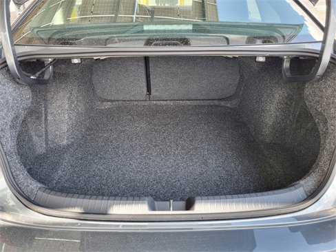 Used 2025 Volkswagen Jetta SE image 22