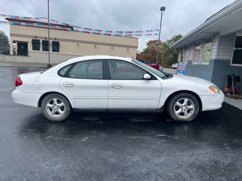 Used 2002 Ford Taurus SES image 3