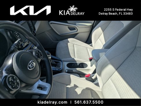 Used 2020 Kia Soul S image 3