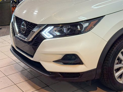 Used 2022 Nissan Rogue Sport S image 45