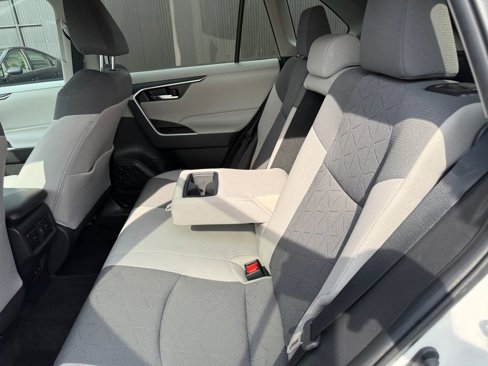 Certified 2022 Toyota RAV4 XLE image 24