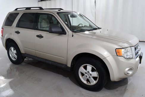 Used 2012 Ford Escape XLT w/ Class II Trailer Tow Pkg image 5