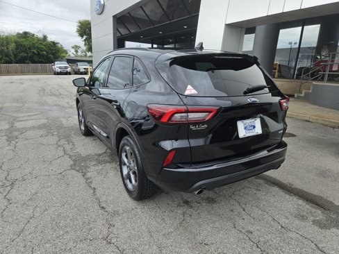 Used 2024 Ford Escape ST-Line image 5