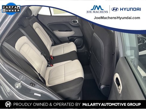 Certified 2024 Hyundai Venue SEL image 13