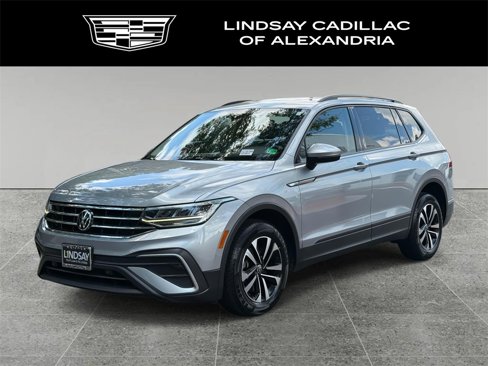 Used 2023 Volkswagen Tiguan S image 1