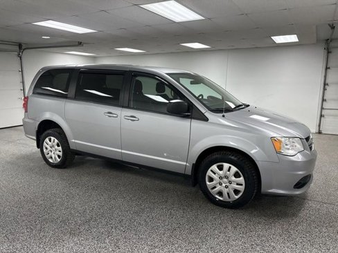 Used 2018 Dodge Grand Caravan SE image 50