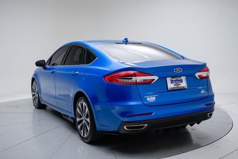 Used 2020 Ford Fusion SE image 3
