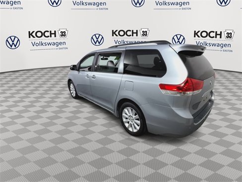 Used 2014 Toyota Sienna Limited image 6
