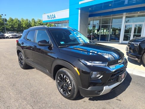 Used 2023 Chevrolet TrailBlazer LT image 1