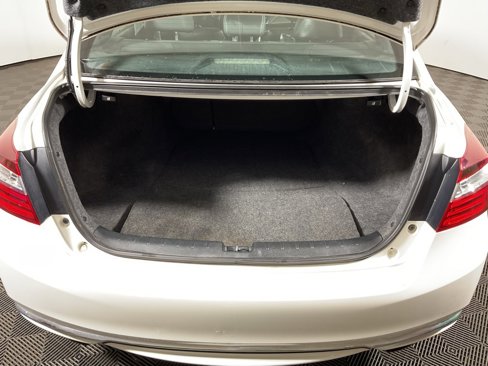 Used 2016 Honda Accord Sport image 13