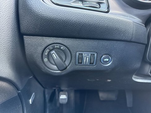 Used 2023 Dodge Challenger SXT w/ Cold Weather Group image 44
