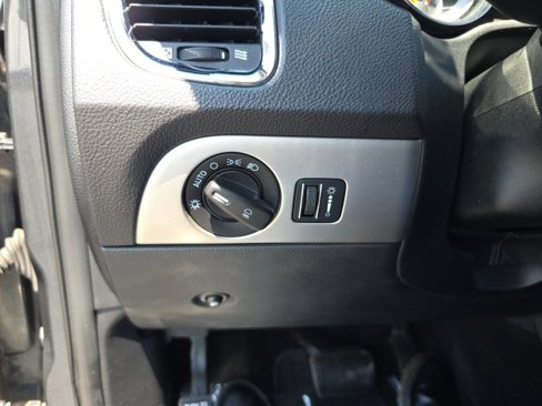 Used 2011 Dodge Durango Express image 16