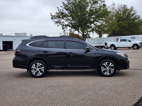 Used 2022 Subaru Outback Limited image 2