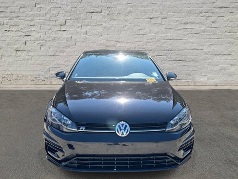Used 2018 Volkswagen Golf R 4-Door image 2