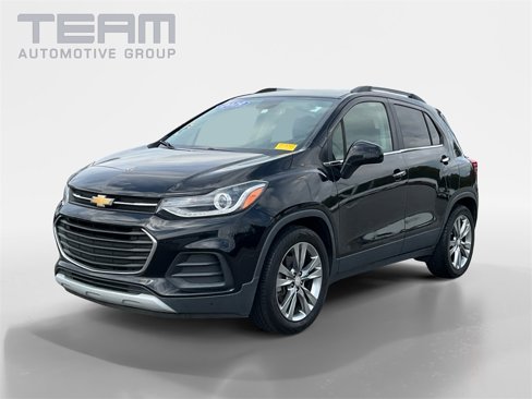 Used 2019 Chevrolet Trax LT w/ LT Convenience Package image 3